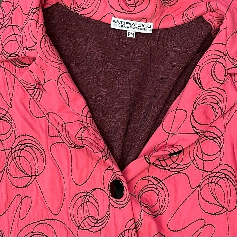 ANDRIA LIEU Francesca Jacket Sz Petite M Pink Black Embroidered Stretch‎ Buttons